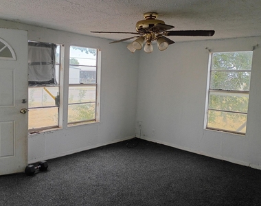 221 S Central Avenue - Photo Thumbnail 12