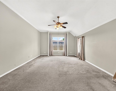 1470 Sherwood Park Circle - Photo Thumbnail 23