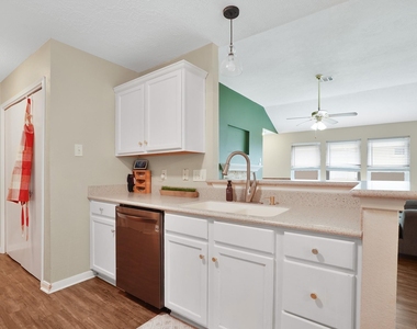 24826 Broad Pine Drive - Photo Thumbnail 13