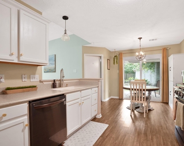 24826 Broad Pine Drive - Photo Thumbnail 15