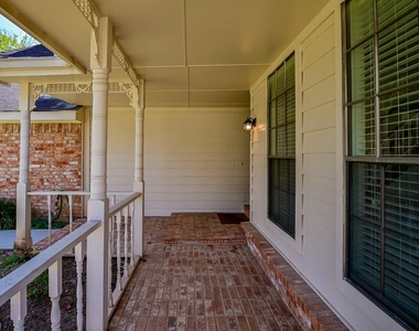 3410 Streamside Lane - Photo Thumbnail 5
