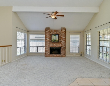 3410 Streamside Lane - Photo Thumbnail 31