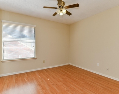 3410 Streamside Lane - Photo Thumbnail 40