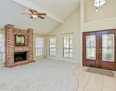 3410 Streamside Lane - Photo Thumbnail 13