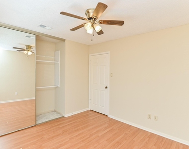 3410 Streamside Lane - Photo Thumbnail 47
