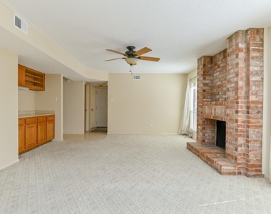 3410 Streamside Lane - Photo Thumbnail 26