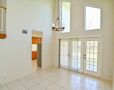 3410 Streamside Lane - Photo Thumbnail 17