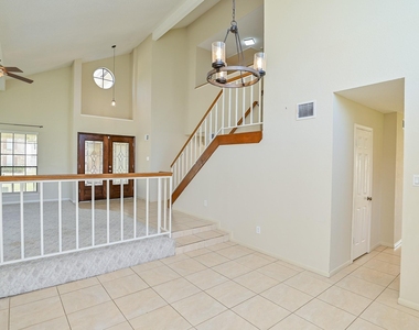 3410 Streamside Lane - Photo Thumbnail 18