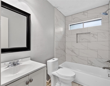 7622 Bubbling Spring Lane - Photo Thumbnail 16