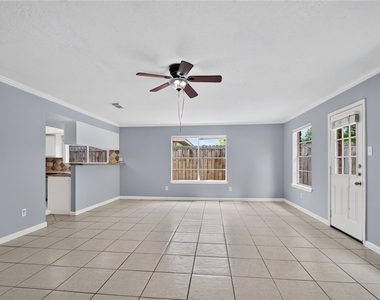 7622 Bubbling Spring Lane - Photo Thumbnail 6