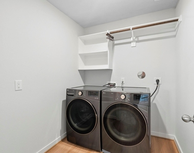 4696 Peony Green Drive - Photo Thumbnail 21
