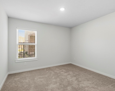 4696 Peony Green Drive - Photo Thumbnail 18