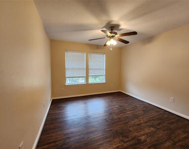 5307 Dandelion Meadow Lane - Photo Thumbnail 27