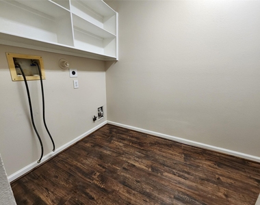 5307 Dandelion Meadow Lane - Photo Thumbnail 31