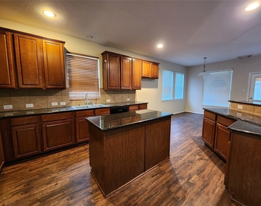 5307 Dandelion Meadow Lane - Photo Thumbnail 9