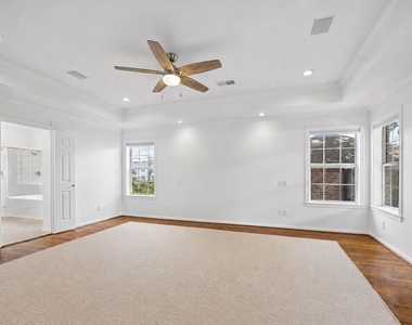 4601 Mimosa Drive - Photo Thumbnail 24