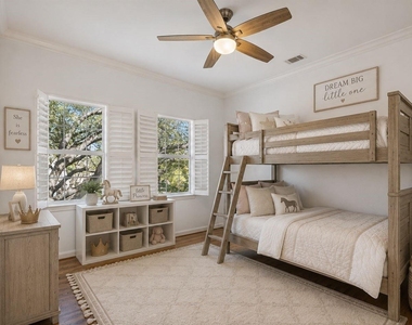 4601 Mimosa Drive - Photo Thumbnail 16