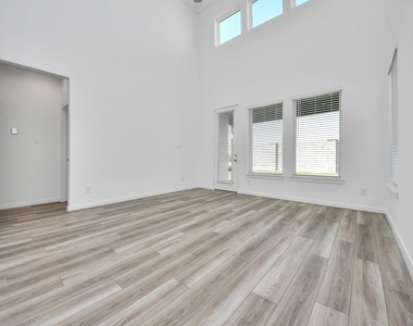9223 Willowbank Gap Lane - Photo Thumbnail 22