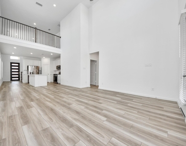 9223 Willowbank Gap Lane - Photo Thumbnail 23
