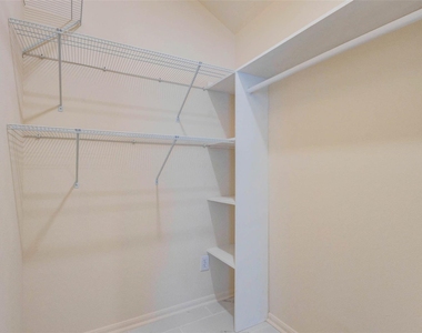 26603 Summerbend Hollow Lane - Photo Thumbnail 36