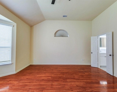 26603 Summerbend Hollow Lane - Photo Thumbnail 25
