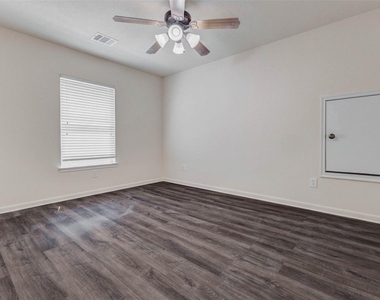 26603 Summerbend Hollow Lane - Photo Thumbnail 41