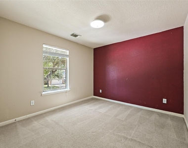 15822 Kings Cypress Lane - Photo Thumbnail 16