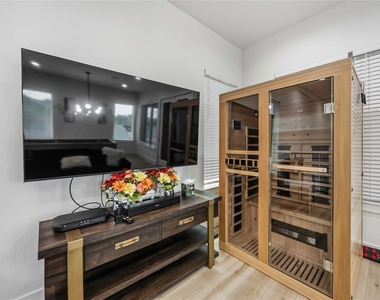 5330 Wenda Street - Photo Thumbnail 9