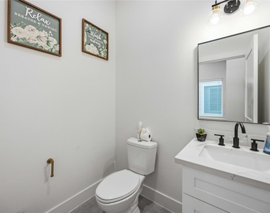 5330 Wenda Street - Photo Thumbnail 16