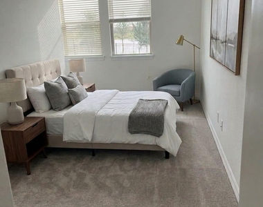 5839 Westwood Shore Drive - Photo Thumbnail 2