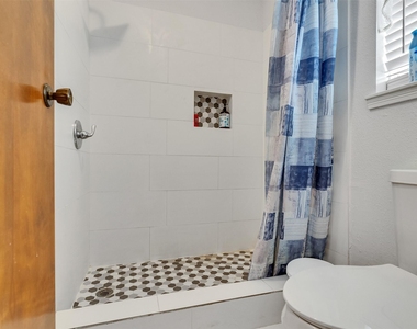 4002 Thistledown Drive - Photo Thumbnail 30