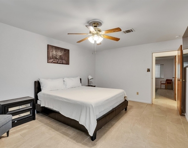 4002 Thistledown Drive - Photo Thumbnail 27