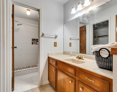 4002 Thistledown Drive - Photo Thumbnail 29