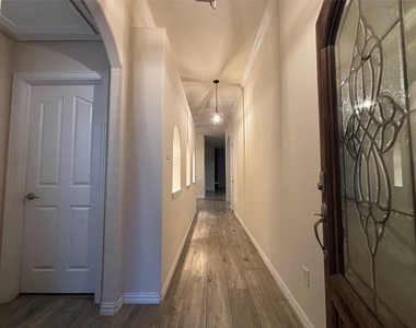 104 Avery Springs Lane - Photo Thumbnail 2
