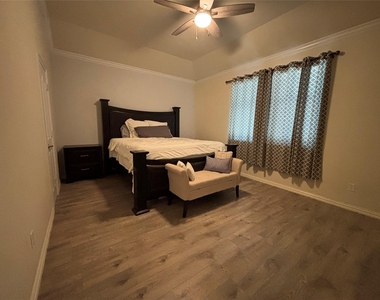 104 Avery Springs Lane - Photo Thumbnail 8