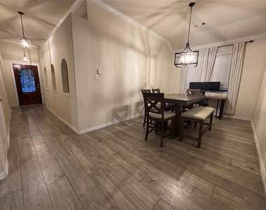 104 Avery Springs Lane - Photo Thumbnail 3
