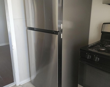 2717 Napoleon Street - Photo Thumbnail 2