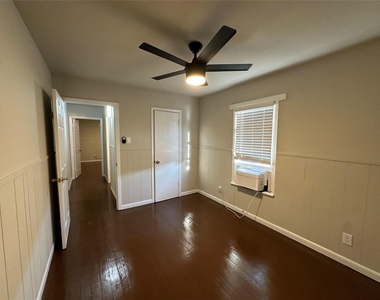 2717 Napoleon Street - Photo Thumbnail 22