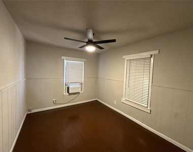 2717 Napoleon Street - Photo Thumbnail 24