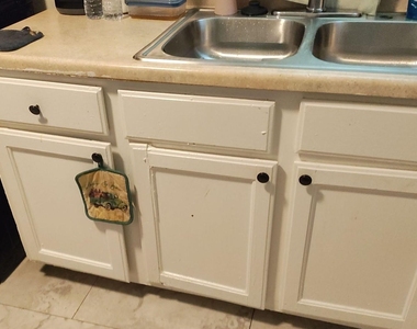 2717 Napoleon Street - Photo Thumbnail 4