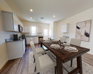 28407 Islington Drive - Photo Thumbnail 4