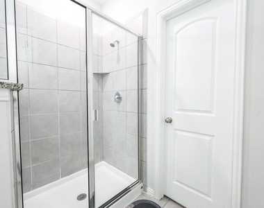 138 Sunray Creek Drive - Photo Thumbnail 23