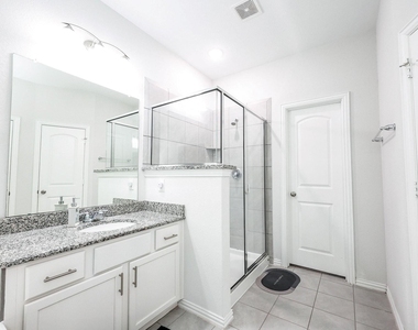 138 Sunray Creek Drive - Photo Thumbnail 21