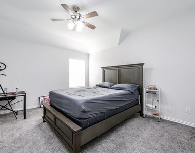 138 Sunray Creek Drive - Photo Thumbnail 15