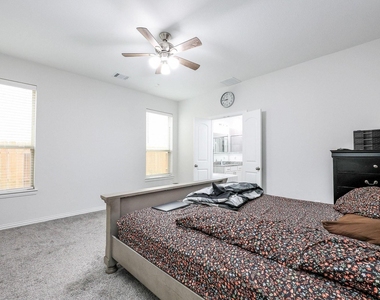 138 Sunray Creek Drive - Photo Thumbnail 17