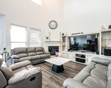 138 Sunray Creek Drive - Photo Thumbnail 4