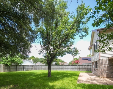 2206 Greencove Lane - Photo Thumbnail 26