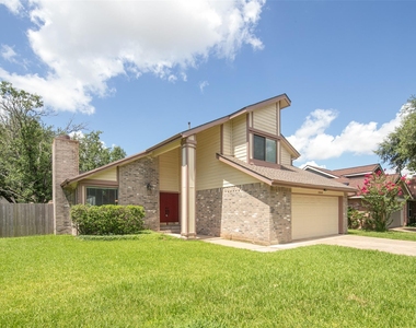 2206 Greencove Lane - Photo Thumbnail 1