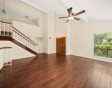 2206 Greencove Lane - Photo Thumbnail 2