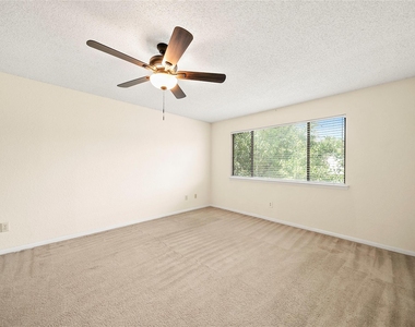 2206 Greencove Lane - Photo Thumbnail 19